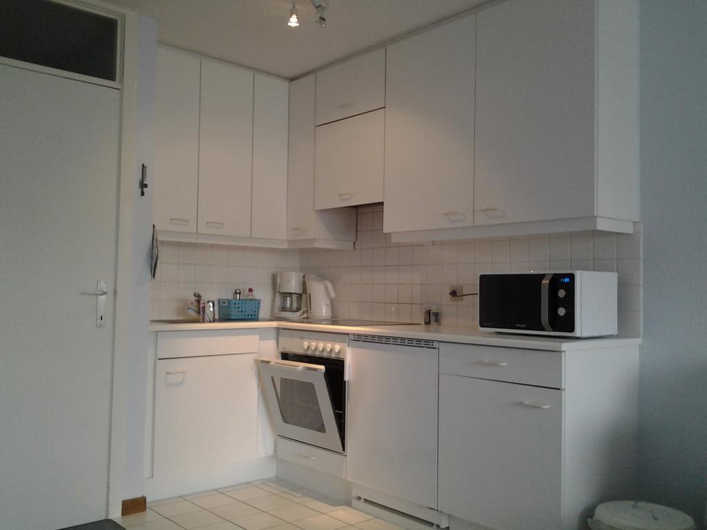 Zonnig Appartement Met Zeezicht Koksijde Exterior foto